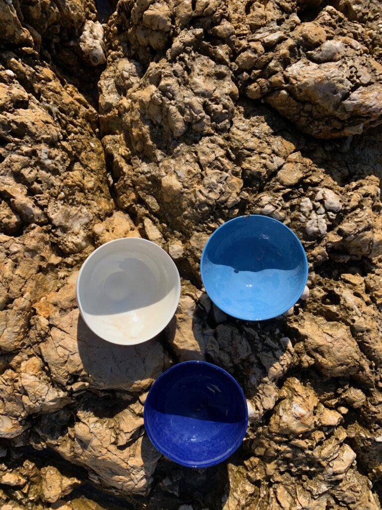 Bols équilibre au creux des rochers, Elisabeth Hardy céramiste