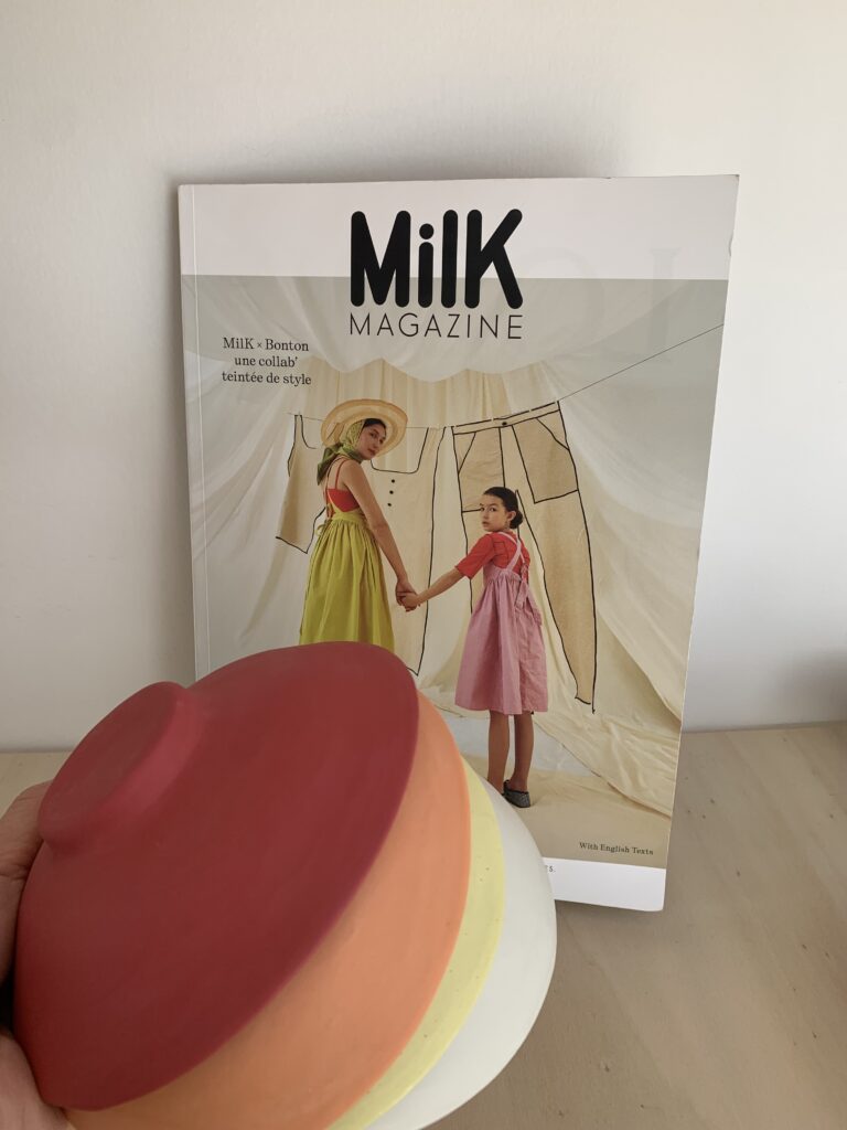 Bol rose et magazine Milk, Elisabeth Hardy céramiste